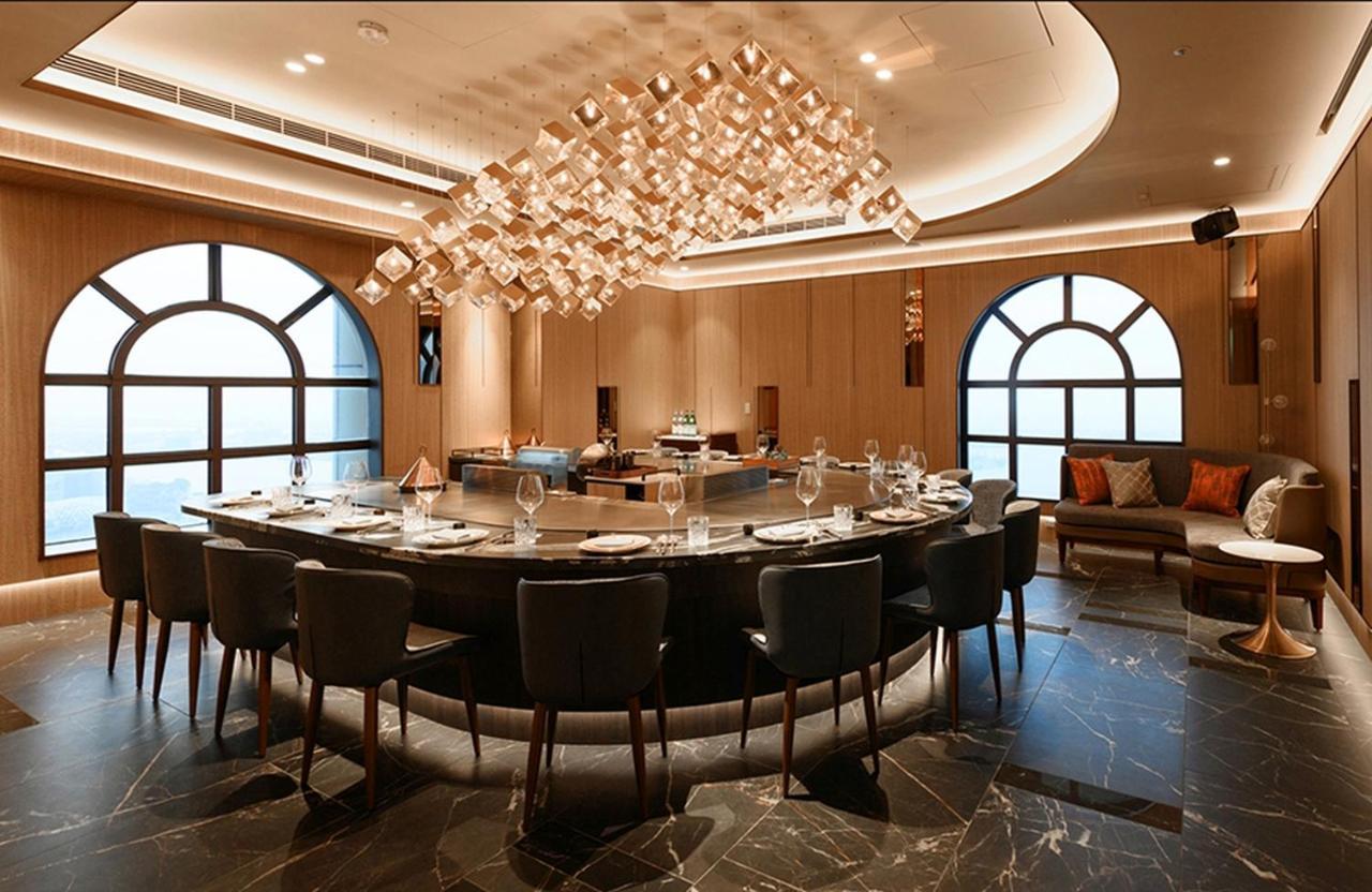 Grand Hi Lai Hotel Kaohsiung Exterior foto The interior of the restaurant