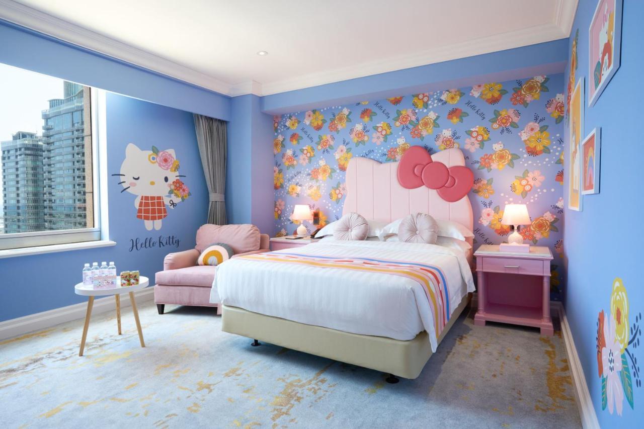 Grand Hi Lai Hotel Kaohsiung Exterior foto Hello Kitty themed hotel room at the Mira Hong Kong