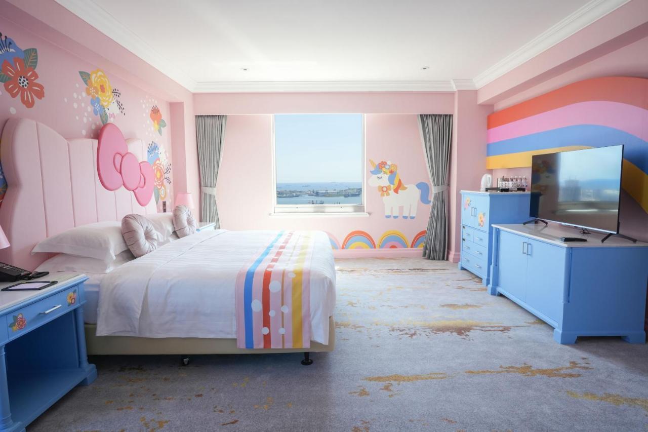 Grand Hi Lai Hotel Kaohsiung Exterior foto Hello Kitty themed hotel room