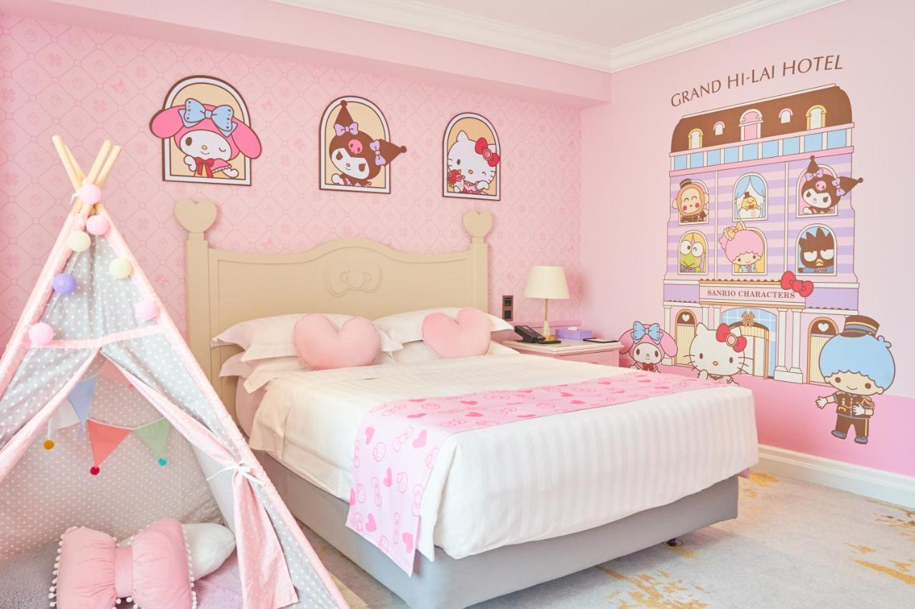 Grand Hi Lai Hotel Kaohsiung Exterior foto A bedroom decorated with Sanrio characters