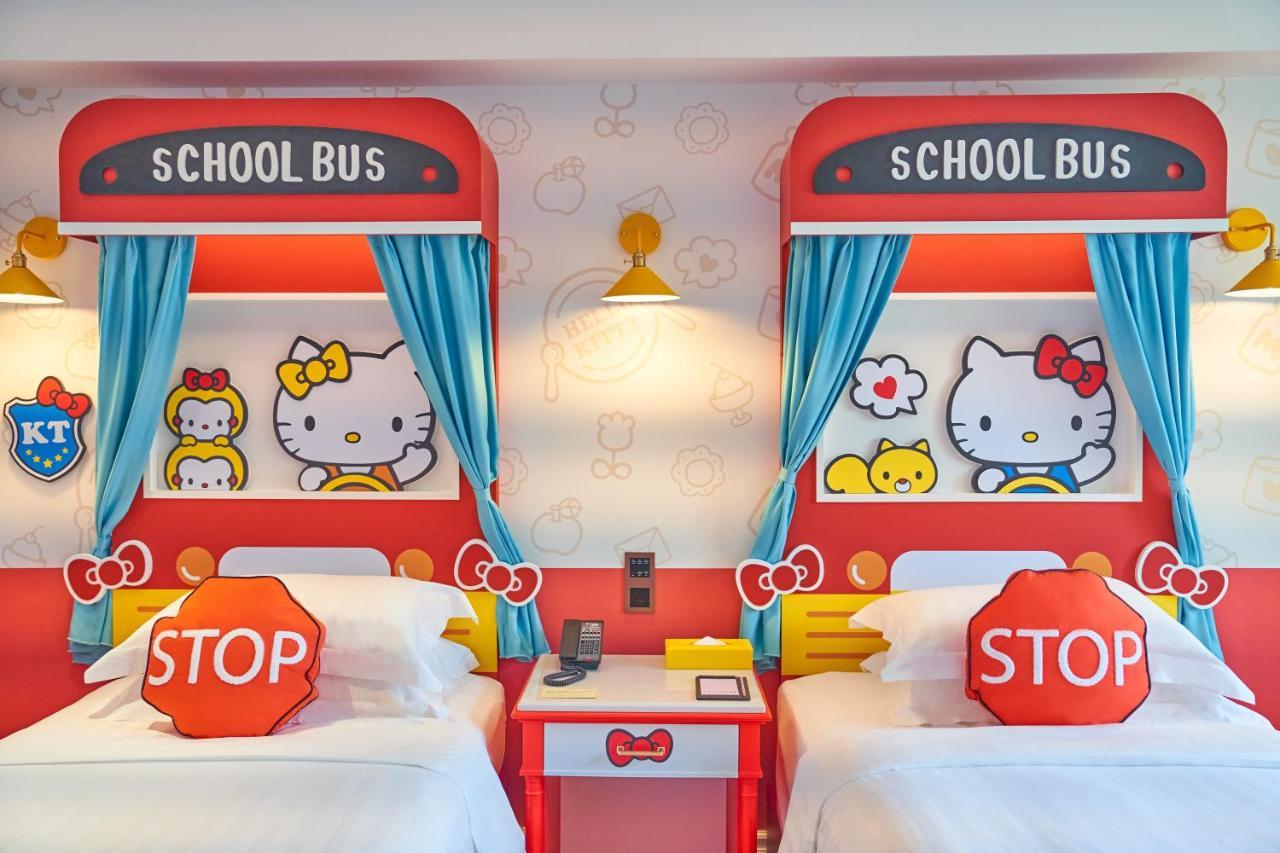 Grand Hi Lai Hotel Kaohsiung Exterior foto Hello Kitty themed room at the hotel